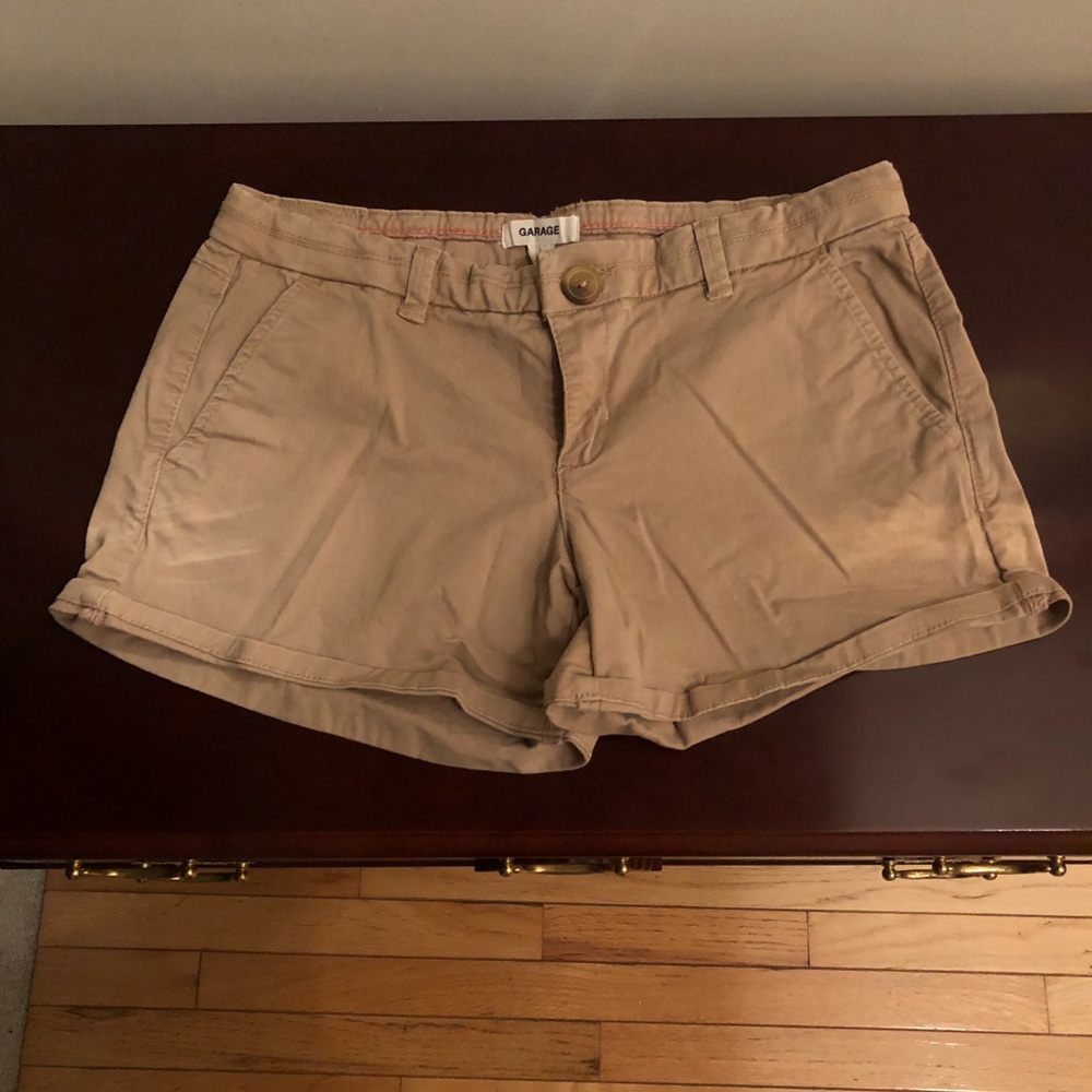 Garage khaki shorts